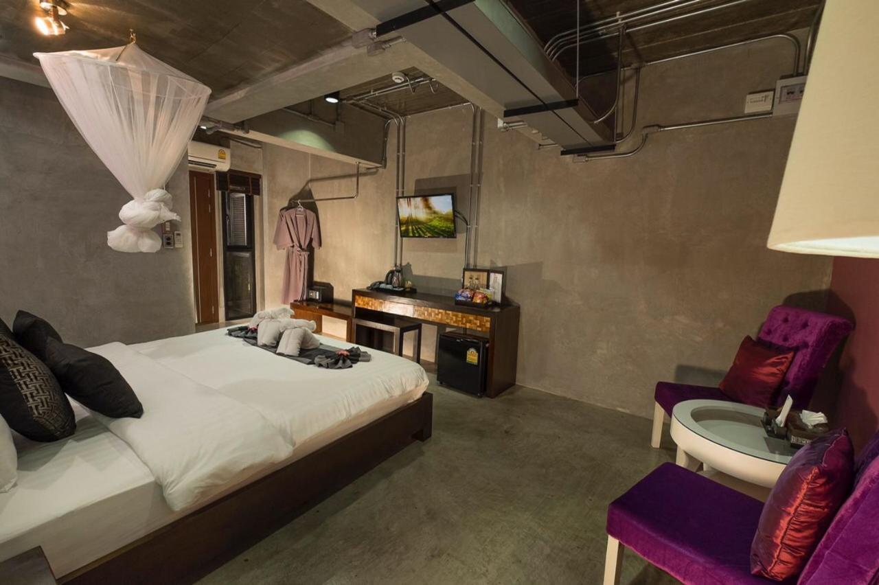 Hotel Thapae Loft Chiang Mai Esterno foto